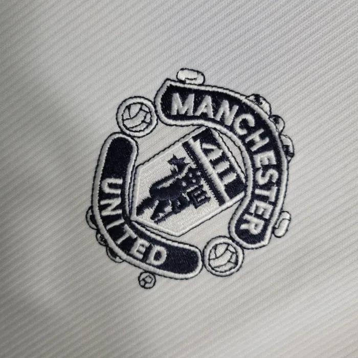 Manchester United Jersey Away Kit 99/00 Retro Football Team product image 4