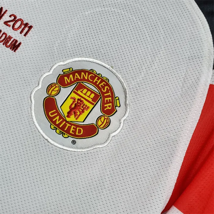 Manchester United Jersey Away Kit 2010/11 Retro Football product image 2