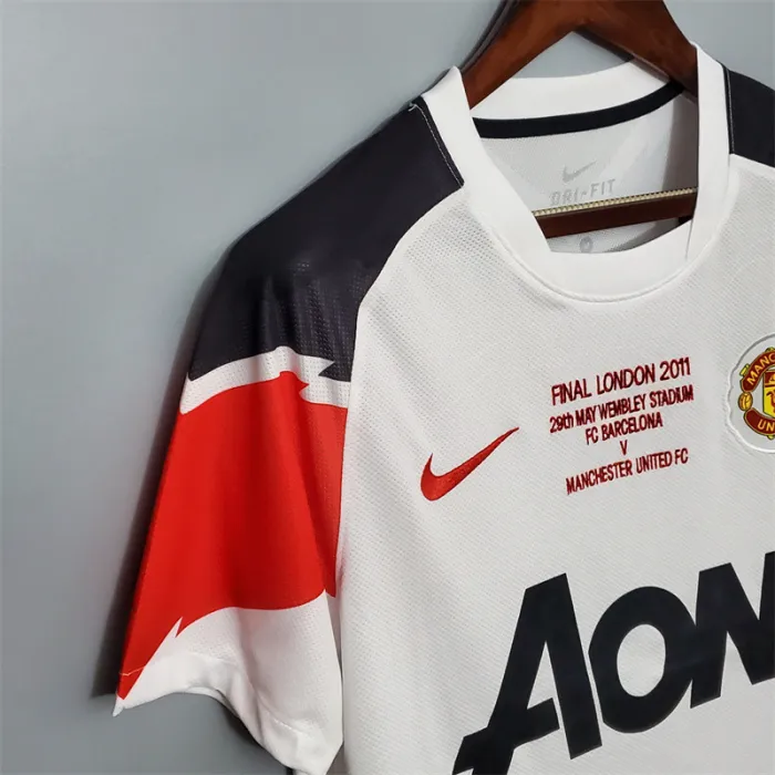 Manchester United Jersey Away Kit 2010/11 Retro Football product image 9
