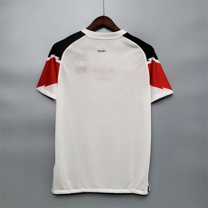Manchester United Jersey Away Kit 2010/11 Retro Football product image 11